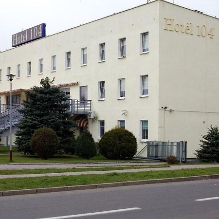 Hotel 104 Stargard Szczecinski Bagian luar foto