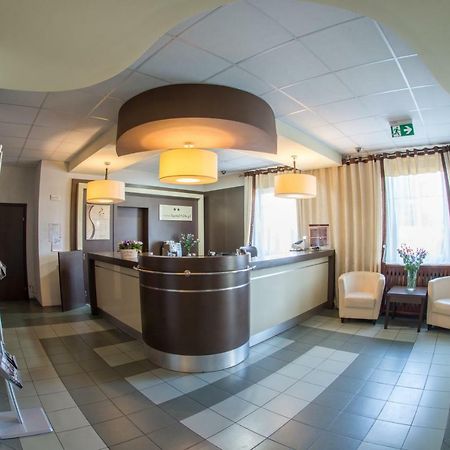 Hotel 104 Stargard Szczecinski Bagian luar foto